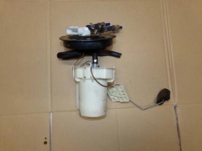 Помпа топлива omega b 2.2 b фото №1