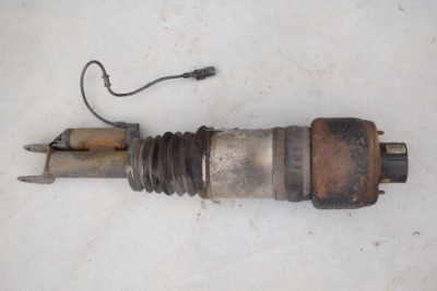 Mercedes w219 w211 3.0 cdi амортизатор правый  перед airmatic фото №1