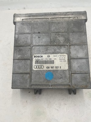 Бортовой компьютер блок управления двигателя 4d0907557b фото №1