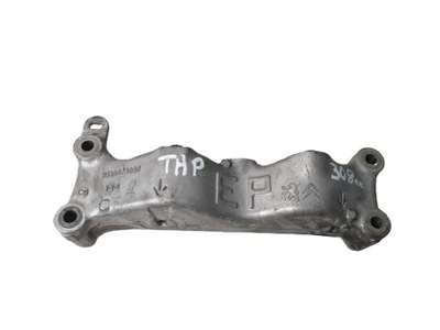 Peugeot кронштейн двигуна 1.4 1.6 vti 9655923080 фото №1