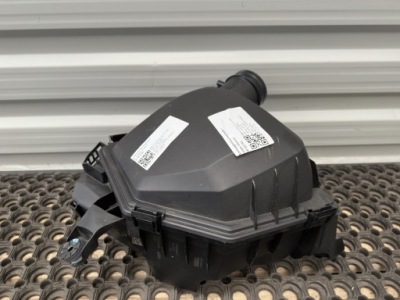 Bmw 2 u06 корпус фильтра воздуха 8472015 фото №1