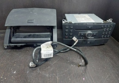 Mercedes w204 радіо навігація комплект a2048204697 фото №1