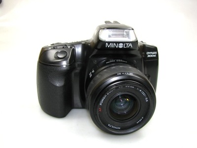 MINOLTA DYNAX 300si - body