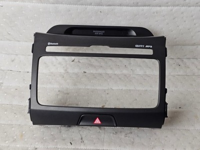 Рамка корпус dekor радио навигации консоли kia sportage iii u09781-3810 фото №1