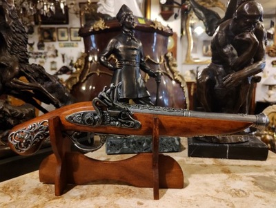Pistolet Skałkowy Anglia XVII wiek Broń Stojak Replika KL