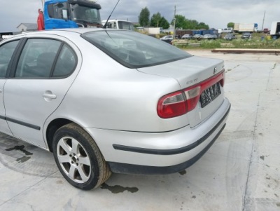 Чверть задня ліва крила лівий задня seat toledo ii ls7n срібляста фото №1