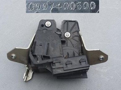 Замок кришки багажника mercedes 0997400600 фото №1