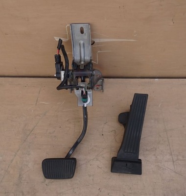 Hyundai tucson ii fl педаль газа тормоза aut 1.6tb фото №1