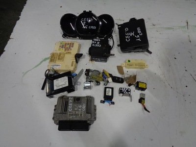 Бортовий комп'ютер 39111-2a952 kia ceed 2 ii 1.6 crdi фото №1