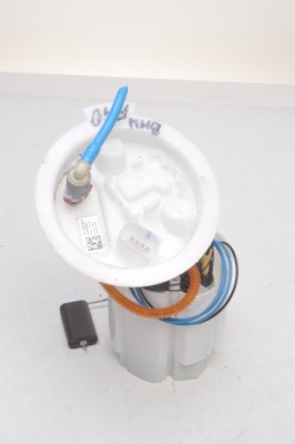 Bmw f40 mini f54 насос топлива 7300472 фото №1