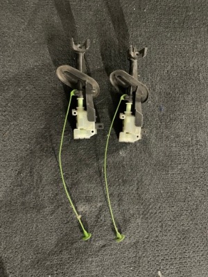 Замок привод крышка заливной volvo s60 v60 xc60 фото №1