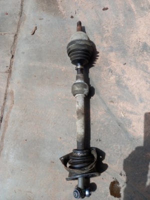 Привідний вал ліва renault laguna 1.8kat 96r фото №1