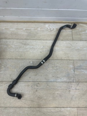 Bmw x5 g05 x7 g07 m50dx патрубок трубка води 8582013 фото №1