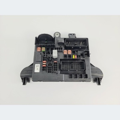 Коробка запобіжників bsi opel insignia a фото №1