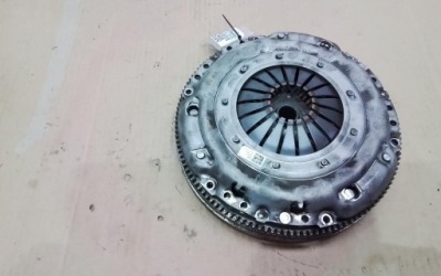 Caddy iii зчеплення колесо двомасовий 03l141016j фото №1