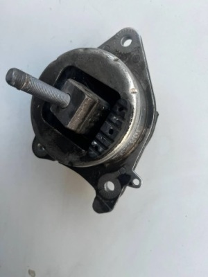 Alfa romeo giulia stelvio кронштейн подушка двигуна 00505334480 фото №1