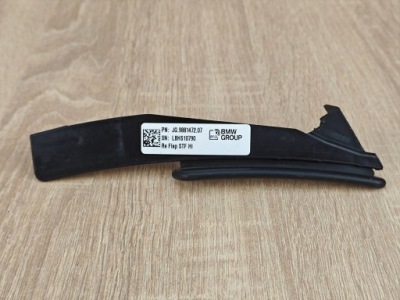 Оригінальна захист бризковик правий задня bmw g26 9881472 27km фото №1