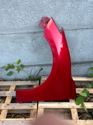 Крило передній ліве перед mazda 3 bm 2013-2018 фото №1