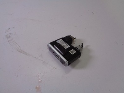 Разъём aux usb alfa romeo giulia 2016 rok фото №1