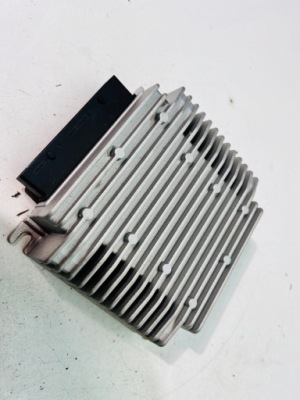 Tesla model s усилитель аудио звука 1004833-10-a фото №1