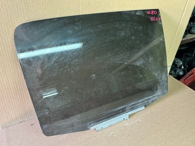 Скло двері бічна права правий задня toyota hilux vii фото №1