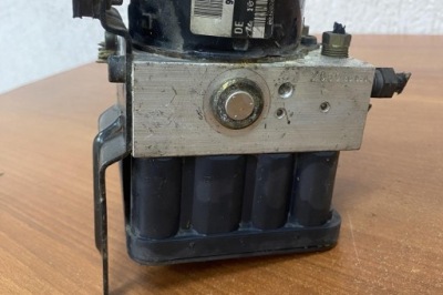 Насос abs citroën c5 i dc_ 9648606980 дизель 2001 фото №1