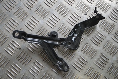 Кронштейн кронштейн adblue porsche macan 059131561g фото №1