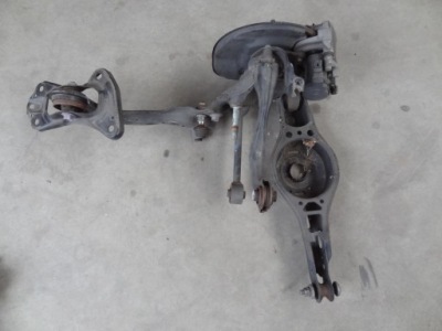 Lexus ux 250h підвіска правий задня поворотний кулак важіль супорт фото №1