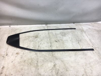 Volvo молдинг рамка стекло правый задняя 31689573 фото №1