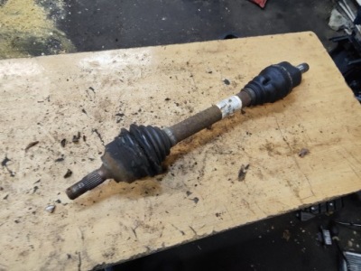 Peugeot 5008 i 1.6 thp приводной вал левая перед передняя короткий фото №1