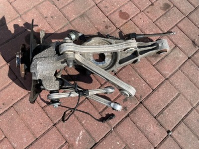 Поворотний кулак ступиця ліва права важіль задній 670152674 670152653 levante trofeo фото №1