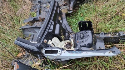 Mercedes c w204 чверть правий перед фото №1