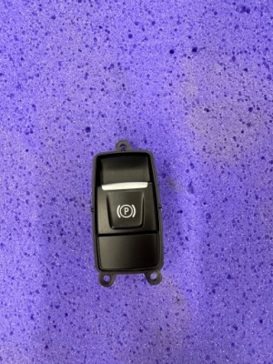 Кнопка тормоза ручного bmw x1 f48 оригинал 9877887 фото №1