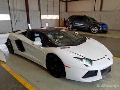 LAMBORGHINI AVENTADOR LP700 SUKOMPLEKTUOTAS PRIEK. VARIKLIO DANGTIS BUFERIS ŽIBINTAI SPARNAI 