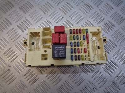 Коробка предохранителей fiat stilo 1.8 46750594 фото №1