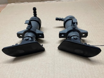 Audi a3 8p омивач лампи оригінал фото №1