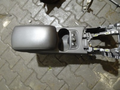 Ford focus iii туннель средний кожа фото №1