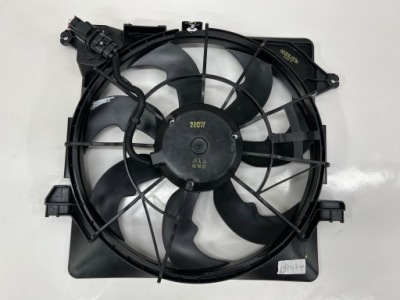 Kia optima hyundai i40 вентилятор радиатора 1.7 фото №1