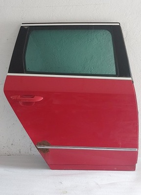 Vw passat b6 kombi двері праве задня фото №1