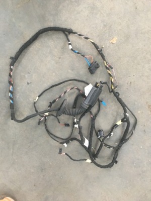 Bmw f46 електропроводка двері правий задній 9389328 фото №1