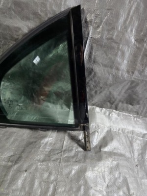 Mercedes c klasa w205 скло w двері праве задні 14 фото №1