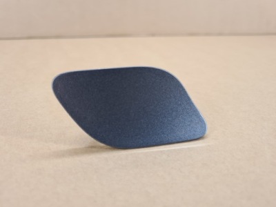 Правая заглушка распылителя бампера xc40 kolor714 фото №1