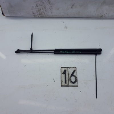 Audi a3 8l амортизатори кришки фото №1