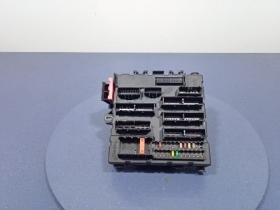 Opel vectra c lift 05- коробка предохранителей bsi 13205780 фото №1