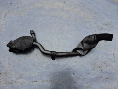 Пабтрубок  трубка масла mercedes w176 amg 2.0t a1332000551 фото №1