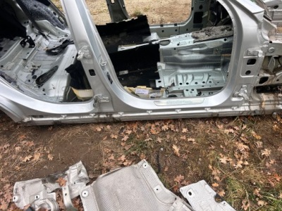 Mercedes c-klasa w205 порог правый длинный обрезанный блок двигателя средний фото №1