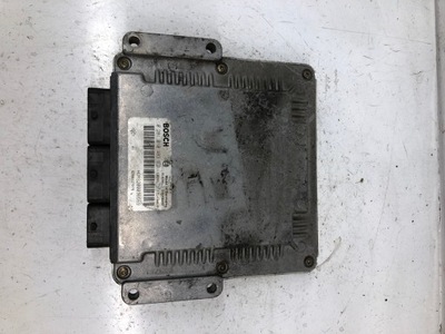 Бортовий комп'ютер двигуна renault 0281010483 8200039569 фото №1