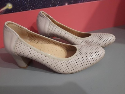 Buty/półbuty na obcasie jak nowa roz. 39