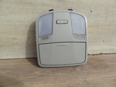 Kia rio v 2018 лампа освітлення кабіни бардачок фото №1