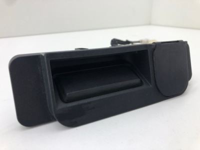 Mercedes w205 кнопка крышки камера заднего вида a2227500893 фото №1